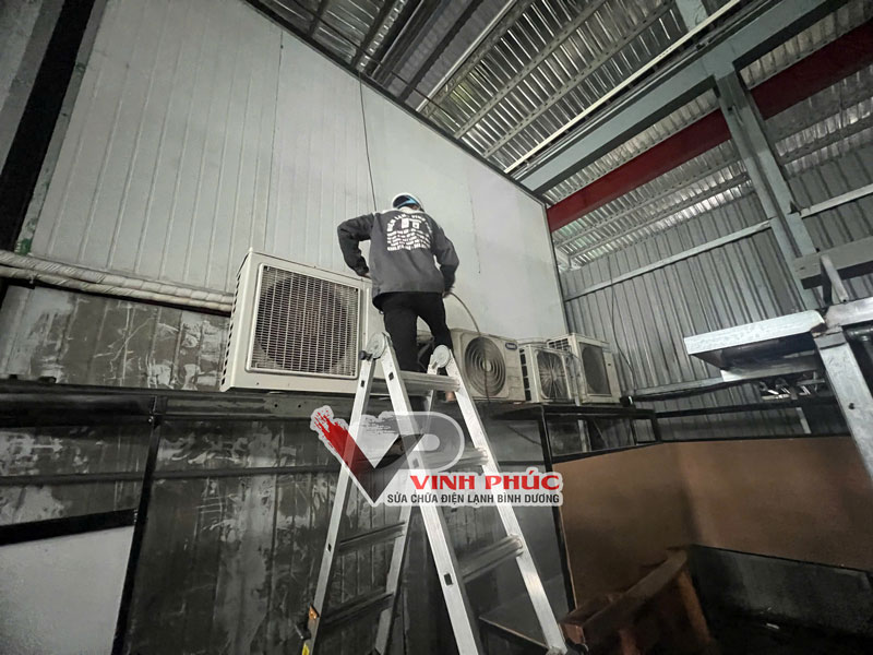 vệ sinh máy lạnh bình dương uy tín