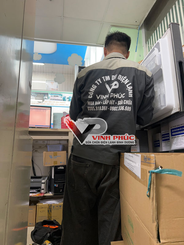sửa tủ lạnh tân uyên